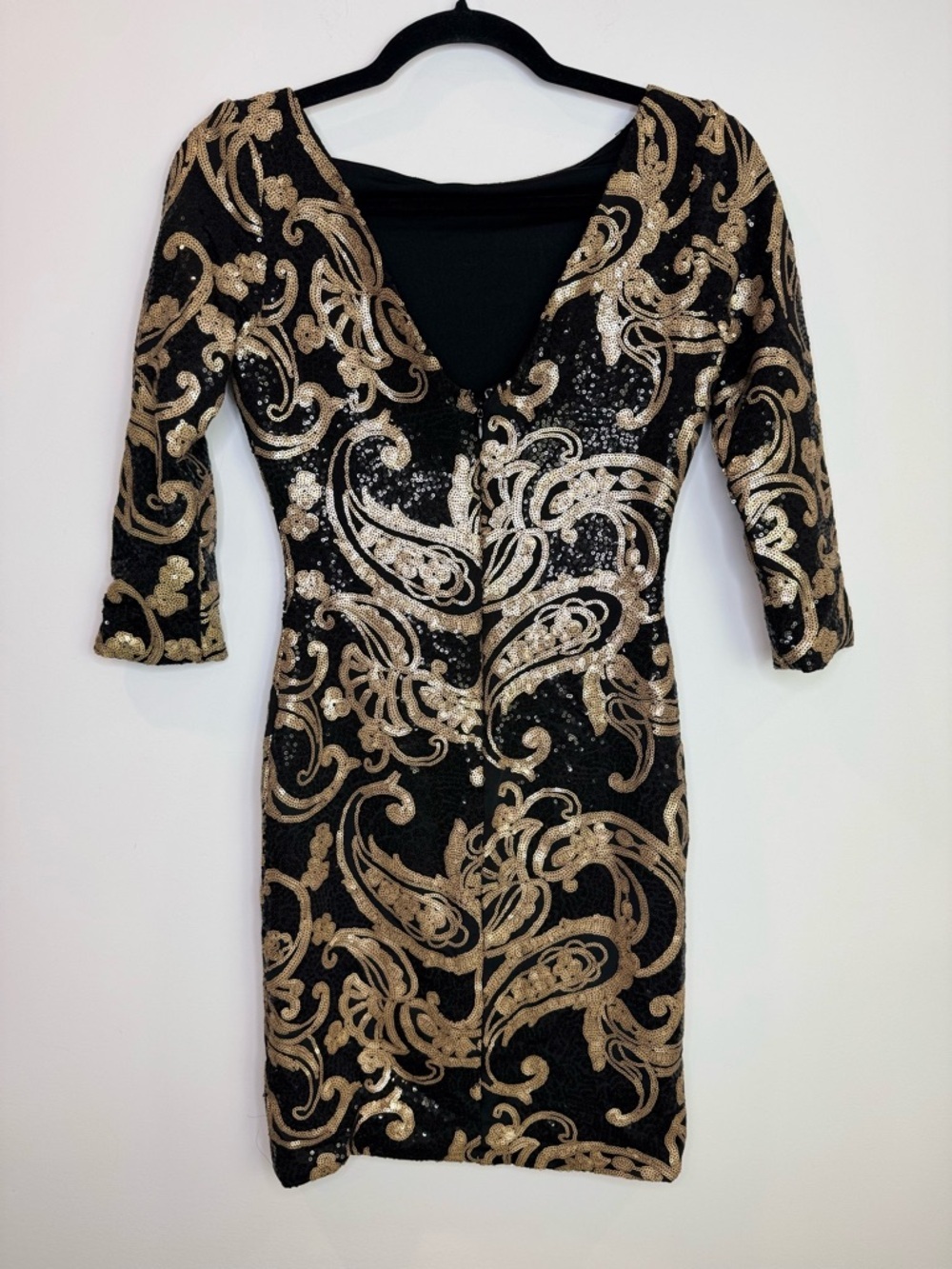 Le Chateau Black Sequin Sheath Dress tight dress golden sequins chic baroque - Picture 6 of 9